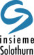 Logo von insieme Solothurn, dargestellt durch ein stilisiertes, blau gefärbtes 'S', das einer geschwungenen Doppelspirale ähnelt, über dem in kleinerer Schrift 'insieme Solothurn' steht.